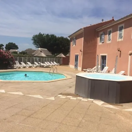 Fischerhaus 1950 Holiday home Le Barcares